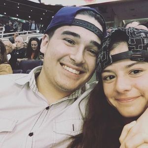 Meet your Posher, Ty